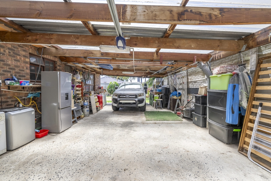 4 Bedroom Property for Sale in Bonnie Brae Western Cape